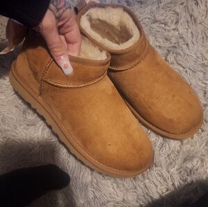 - UGG Ultra Mini